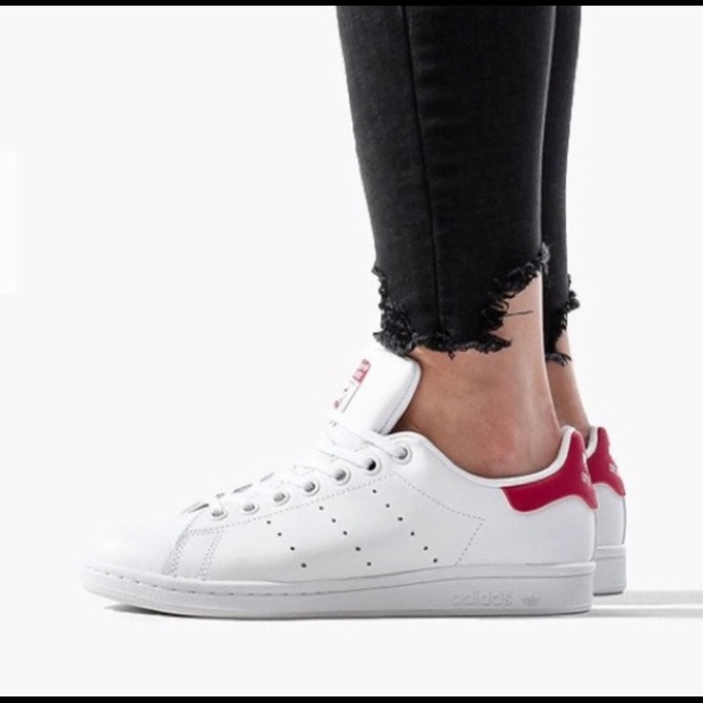Stan Smith sneakers with pink details
